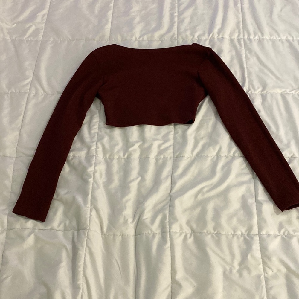 PrettyLittleThing backless crop top